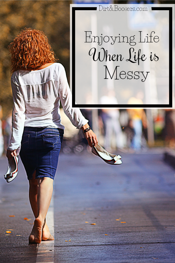 This is great!  How to really savor and enjoy life when it gets chaotic and messy.  Has and awesome resource too!