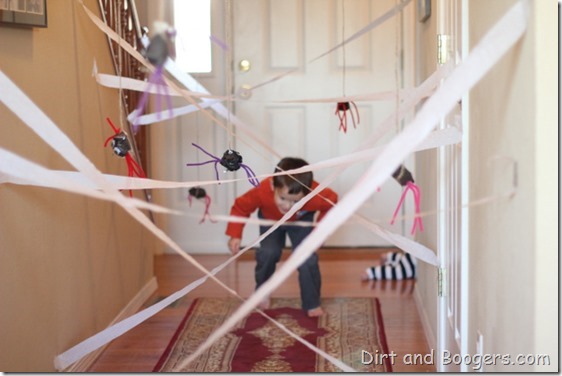Spider Web Run:  A great halloween activity to keep get the kids moving!
