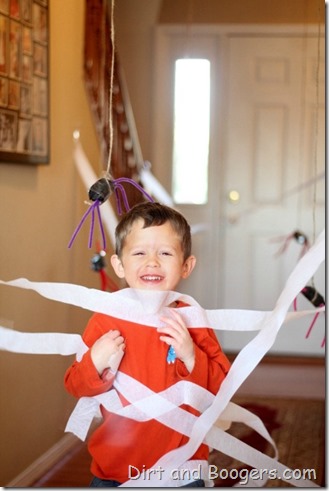Spider Web Run:  A great halloween activity to keep get the kids moving!